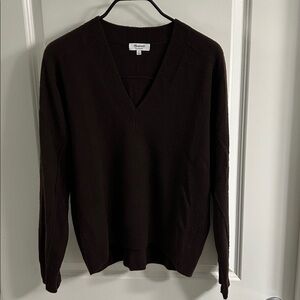 madewell - cashmere v-neck sweater
